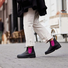 Carica l'immagine nel visualizzatore di Gallery, Blundstone elastico fuxia