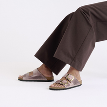 Carica l'immagine nel visualizzatore di Gallery, Birkenstock Arizona Big Buckle lavanda