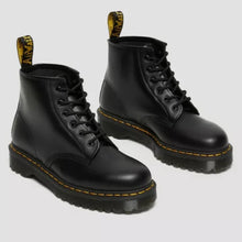 Carica l'immagine nel visualizzatore di Gallery, Dr. Martens Bex 6 fori