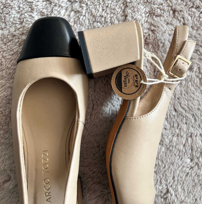 Chanel Lola