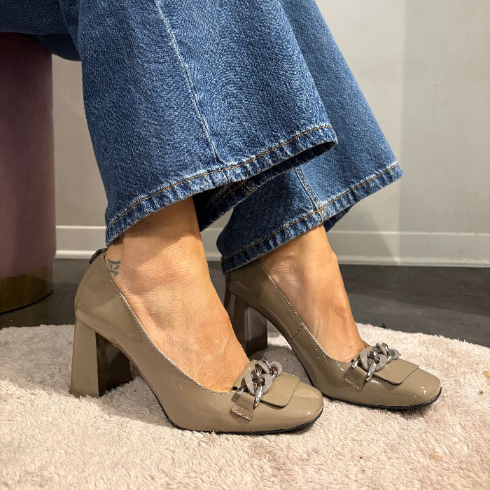 Décolleté Nerogiardini