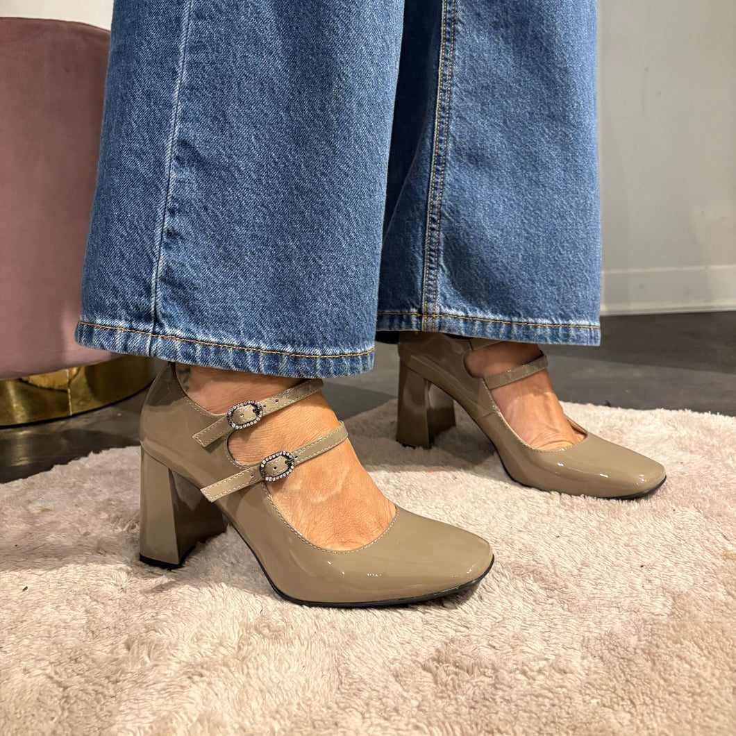 Décolleté Nerogiardini