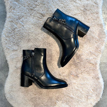 Carica l&#39;immagine nel visualizzatore di Gallery, Tronchetto perla
