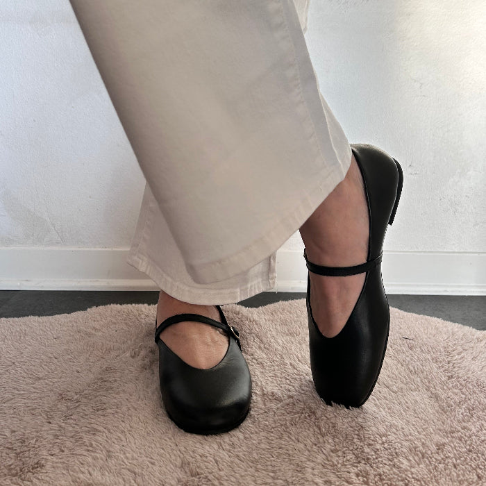 Ballerina Nera