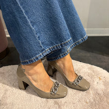 Carica l&#39;immagine nel visualizzatore di Gallery, Décolleté Nerogiardini
