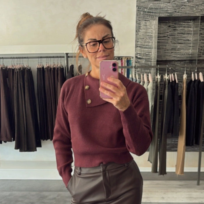 Maglia con collo alto in costa inglese